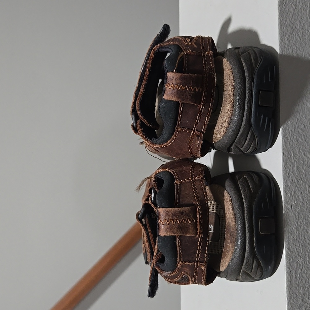 Sz 11.5 Thom Mcan Toddler Boys Sandals for summer hiking